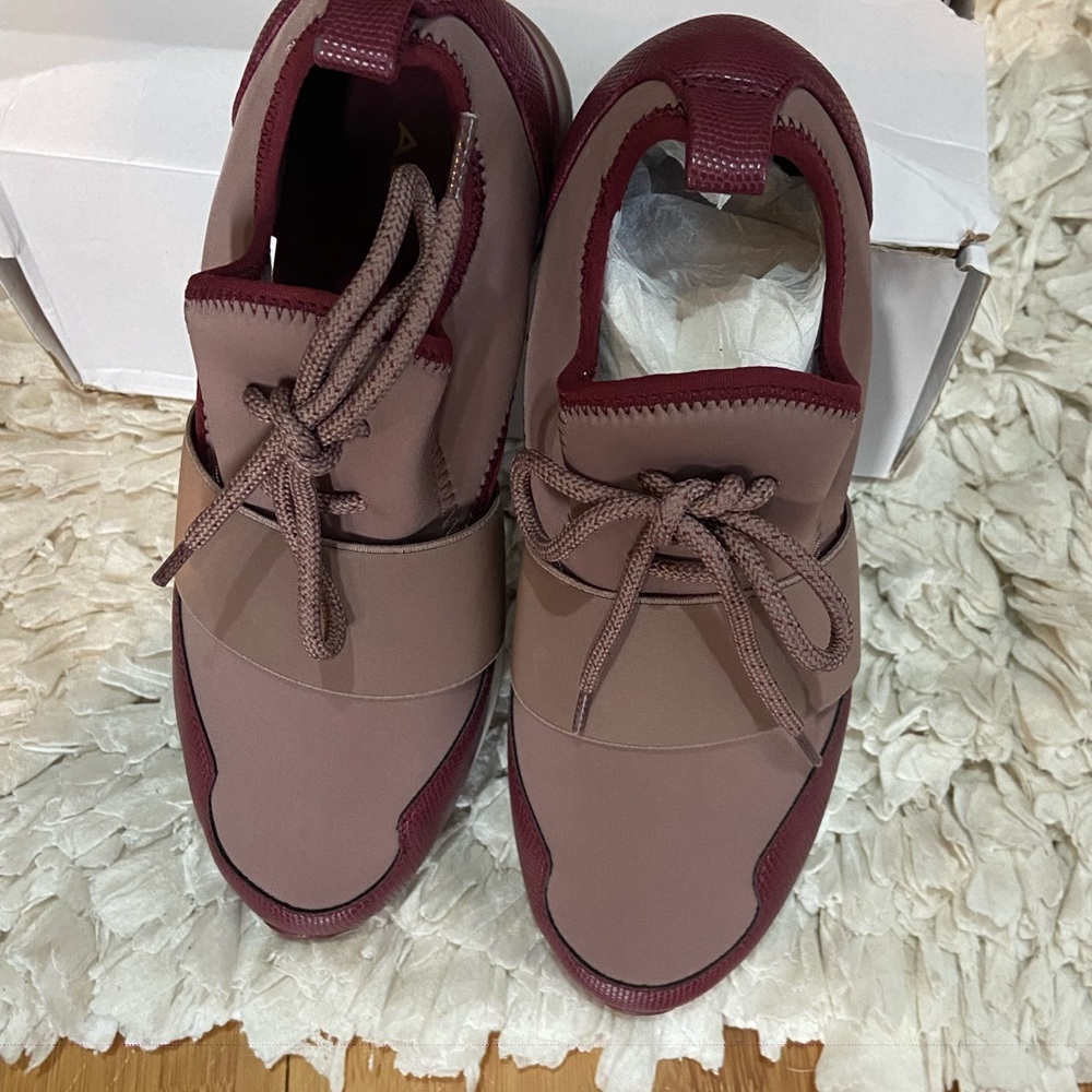 ALDO Dweidia Red Women’s Sneakers size 7.5M - Picture 5 of 6